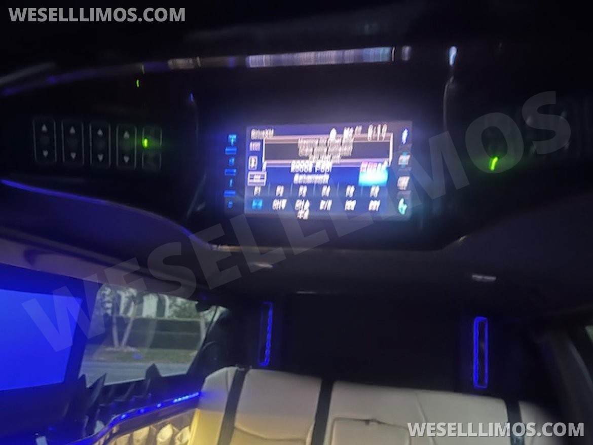 Limousine for Sale in FORT LAUDERDALE, FL - Photo 9