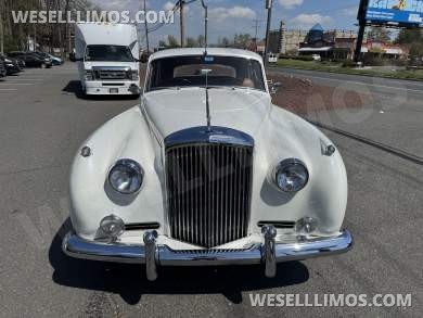 1956 Bentley S1 Antique - Antique for Sale in Morganville, NJ - Photo 4