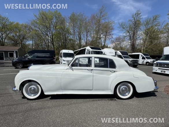 1956 Bentley S3 Antique for Sale in Morganville, NJ - Photo 2
