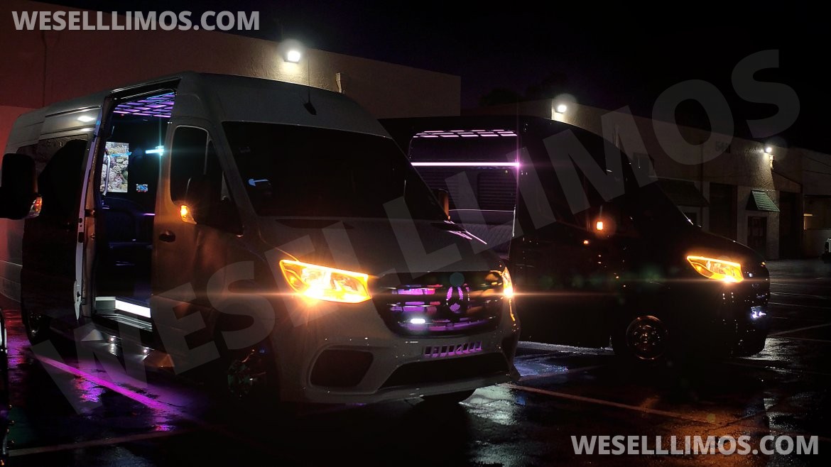Limo Bus for Sale in Fort Lauderdale, FL - Photo 4