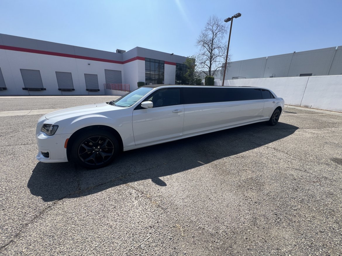 Limousine for Sale in Corona, CA - Photo 4
