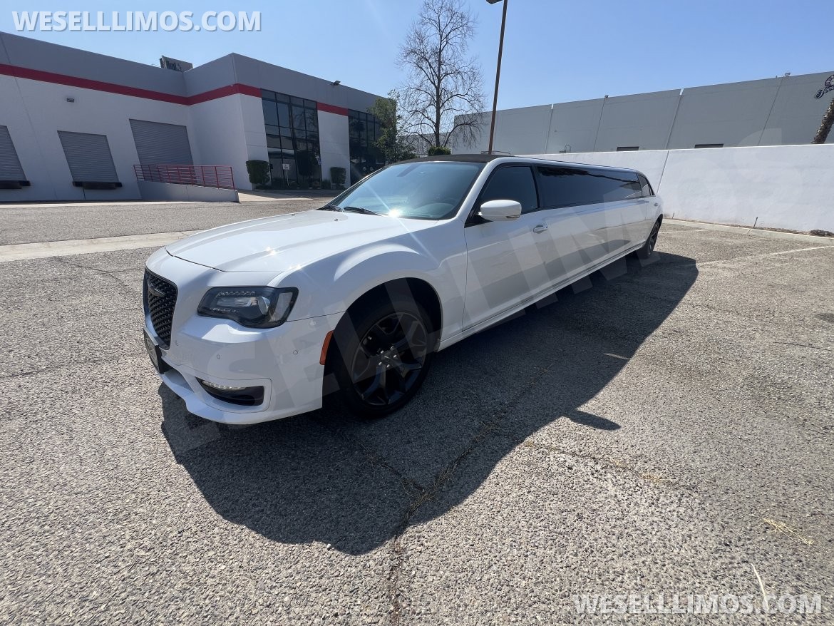 Limousine for Sale in Corona, CA - Photo 5