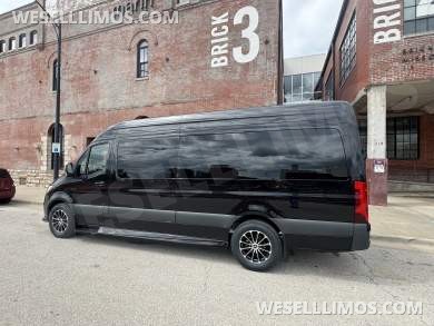 2025 First Class Customs, Inc. Mercedes-Benz Executive Class Sprinter - Sprinter for Sale in Springfield, MO - Photo 27