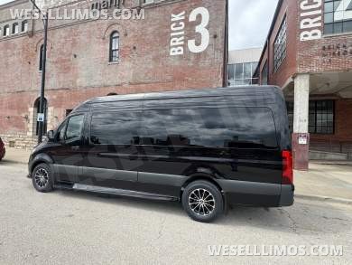 2025 First Class Customs, Inc. Mercedes-Benz Executive Class Sprinter - Sprinter for Sale in Springfield, MO - Photo 28