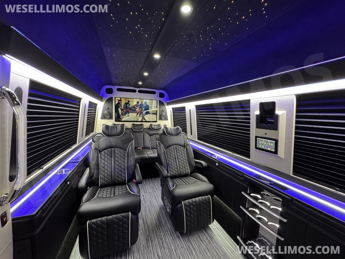 Sprinter for Sale in Springfield, MO - Main Photo