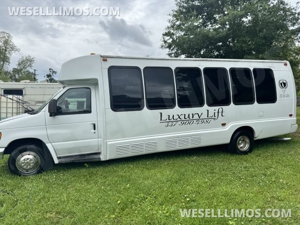2005 Chevrolet E350 Limo Bus for Sale in Lafayette, LA - Photo 3