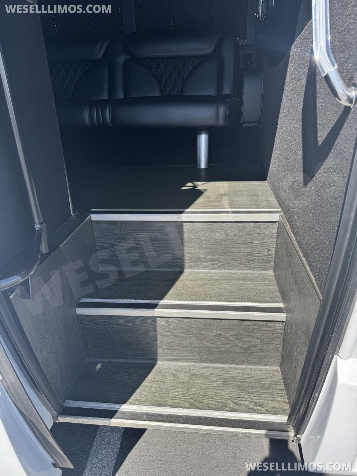 Limo Bus for Sale in Laguna Niguel, CA - Photo 10