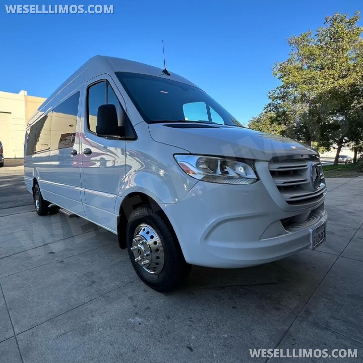 Limo Bus for Sale in Visalia, CA - Photo 2