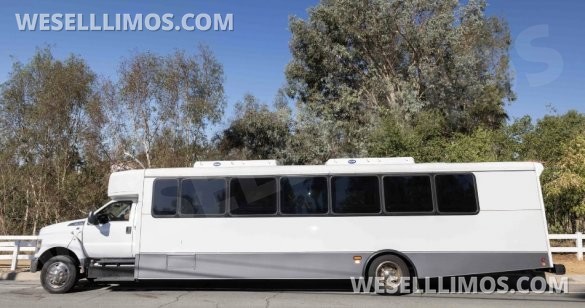 2020 Ford F650 Shuttle Bus for Sale in Los Angeles, CA - Photo 3