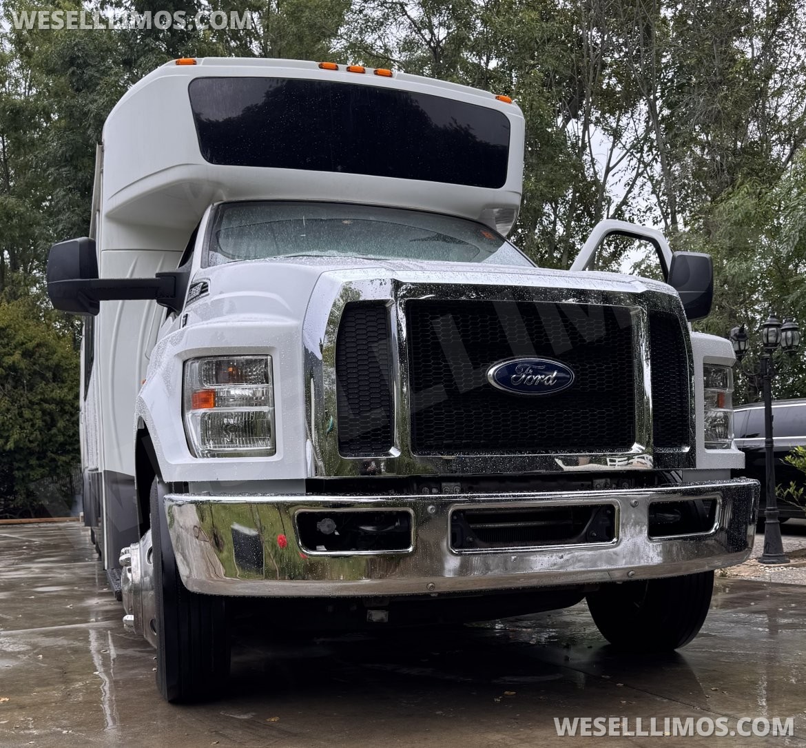 Shuttle Bus for Sale in Los Angeles, CA - Photo 16