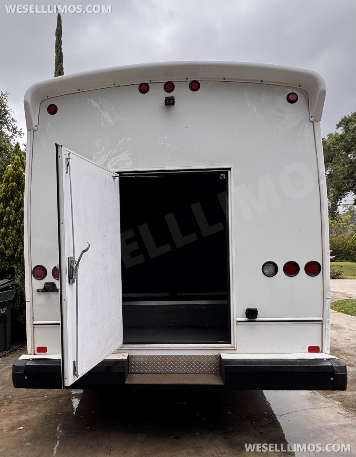 Shuttle Bus for Sale in Los Angeles, CA - Photo 31