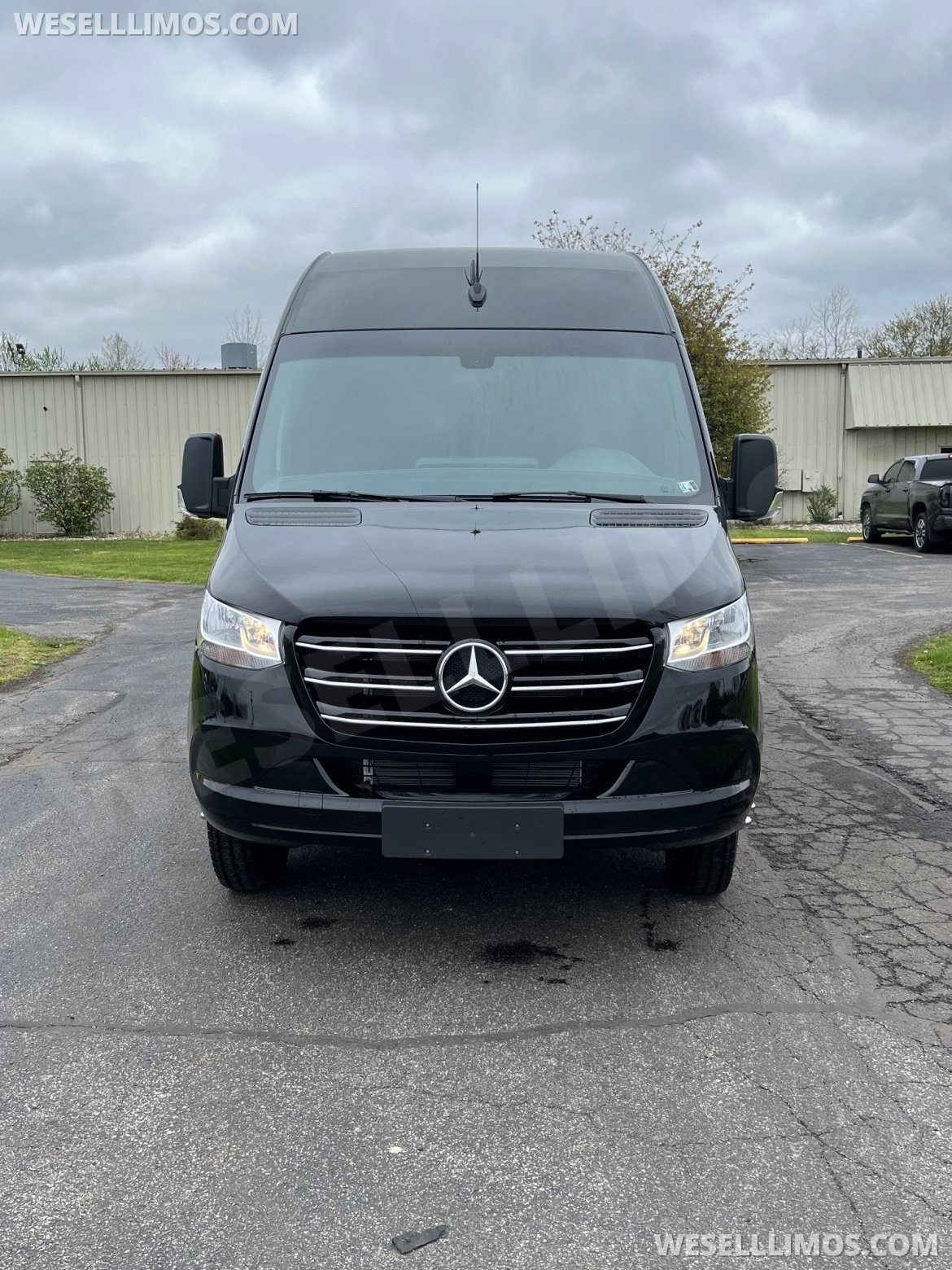 Executive Shuttle for Sale in Elkhart, IN - Photo 3