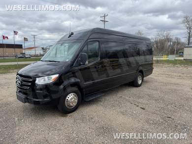 2025 TWR Specialty Vehicles Mercedes-Benz 3500 XD Executive Shuttle - Executive Shuttle for Sale in Elkhart, IN - Photo 2