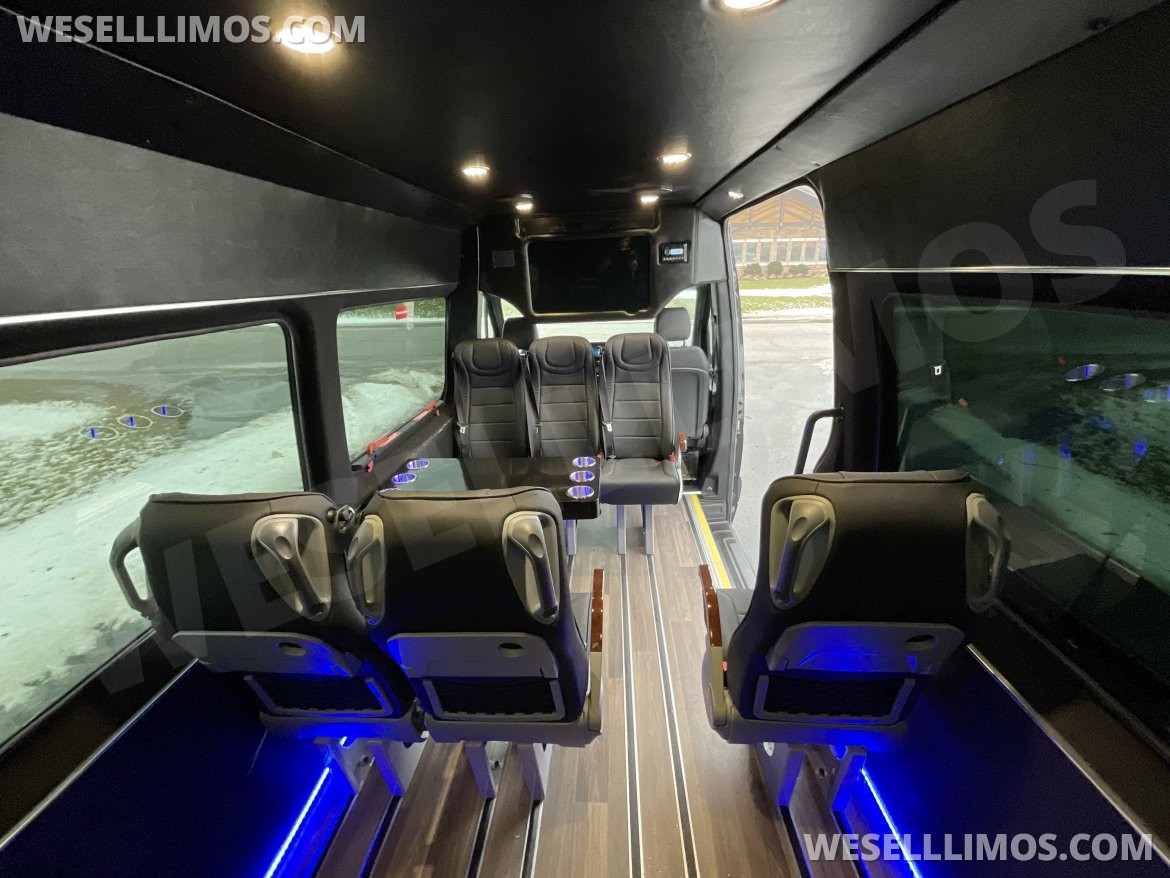 Executive Shuttle for Sale in Elkhart, IN - Photo 7