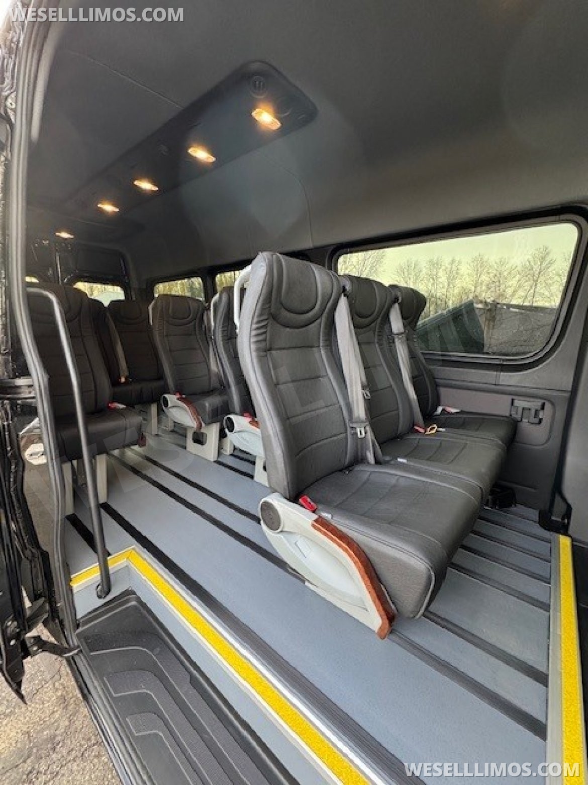 Executive Shuttle for Sale in Elkhart, IN - Photo 14