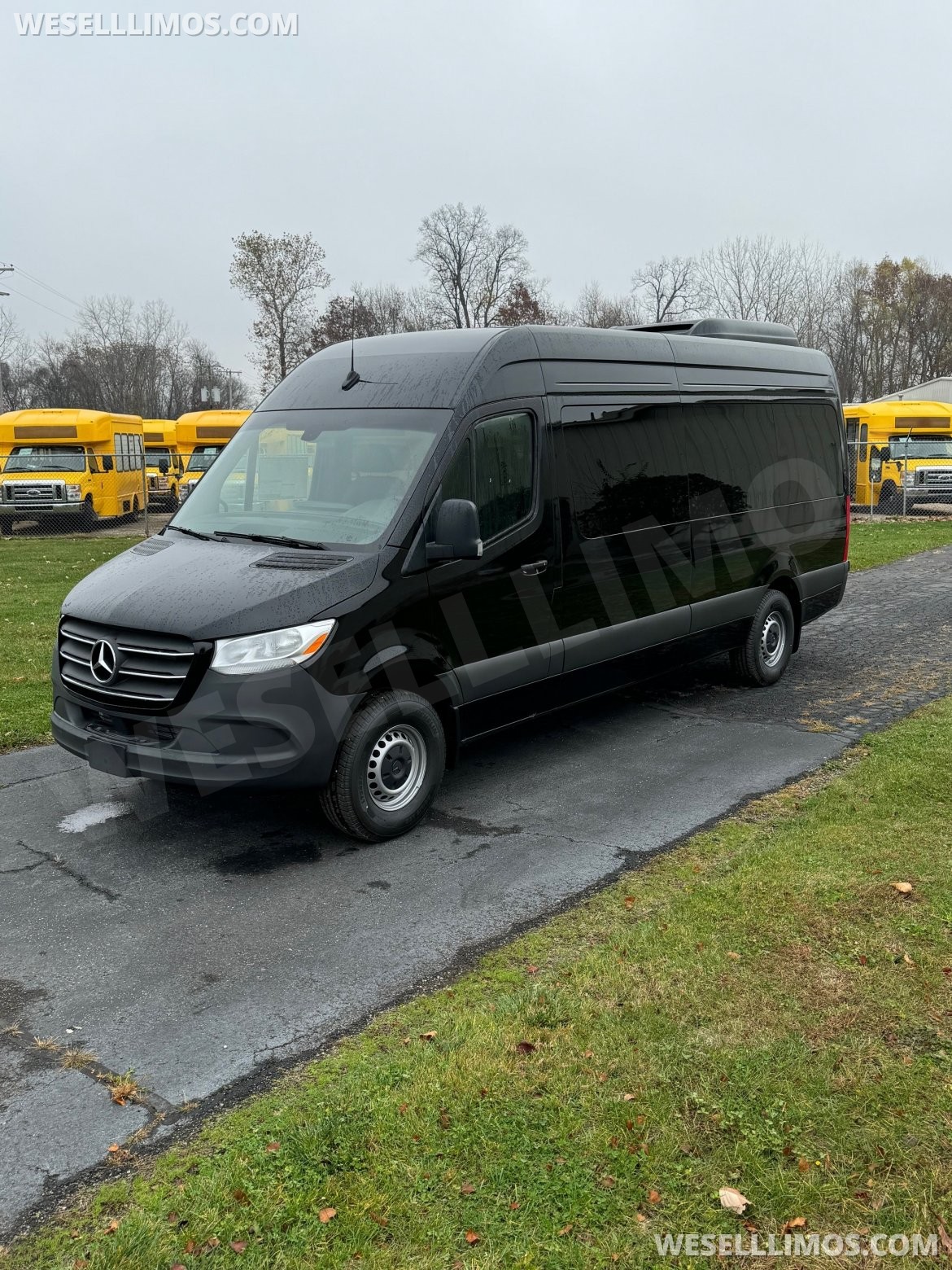 Executive Shuttle for Sale in Elkhart, IN - Photo 2