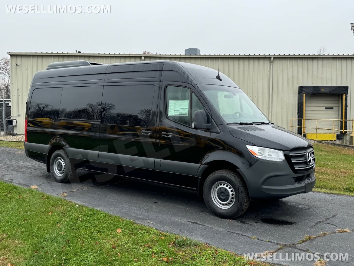 Executive Shuttle for Sale in Elkhart, IN - Photo 6