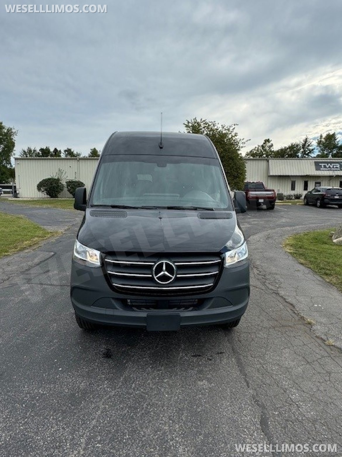 Executive Shuttle for Sale in Elkhart, IN - Photo 8