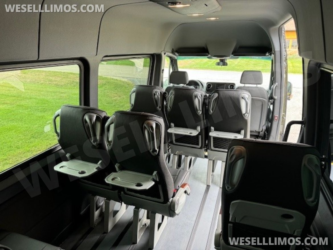 Executive Shuttle for Sale in Elkhart, IN - Photo 17