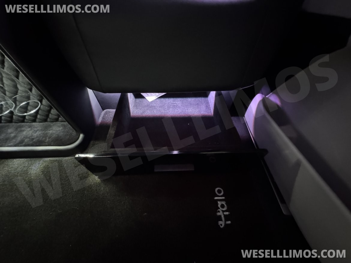 CEO SUV Mobile Office for Sale in Cypress, TX - Photo 21