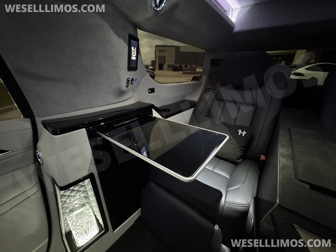 CEO SUV Mobile Office for Sale in Cypress, TX - Photo 29