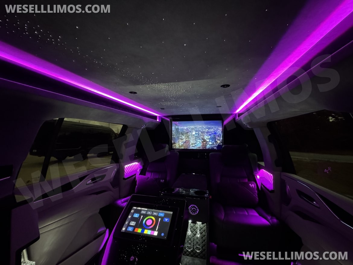 CEO SUV Mobile Office for Sale in Cypress, TX - Photo 32