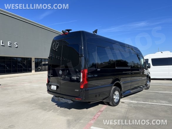 2025 Mercedes-Benz Luxe Cruiser D6 Sprinter for Sale in Cypress, TX - Photo 3