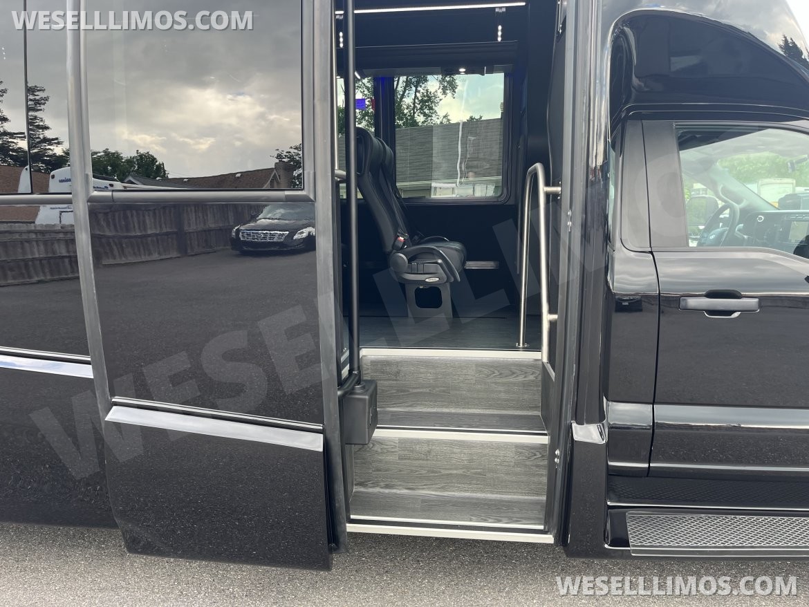 Shuttle Bus for Sale in Pasadena, MD - Photo 7