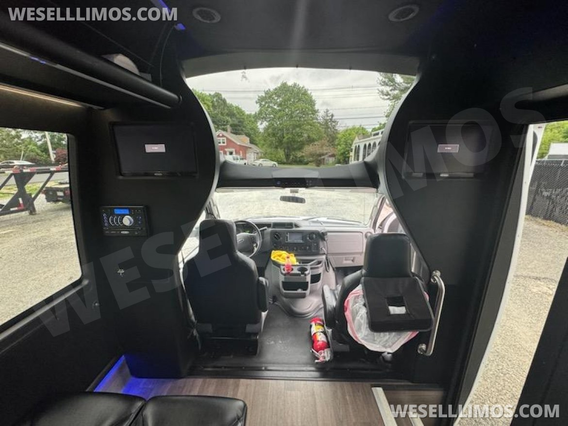 Executive Shuttle for Sale in Westport, MA - Photo 6