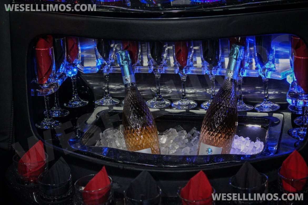 Limo Bus for Sale in Miami, FL - Photo 3