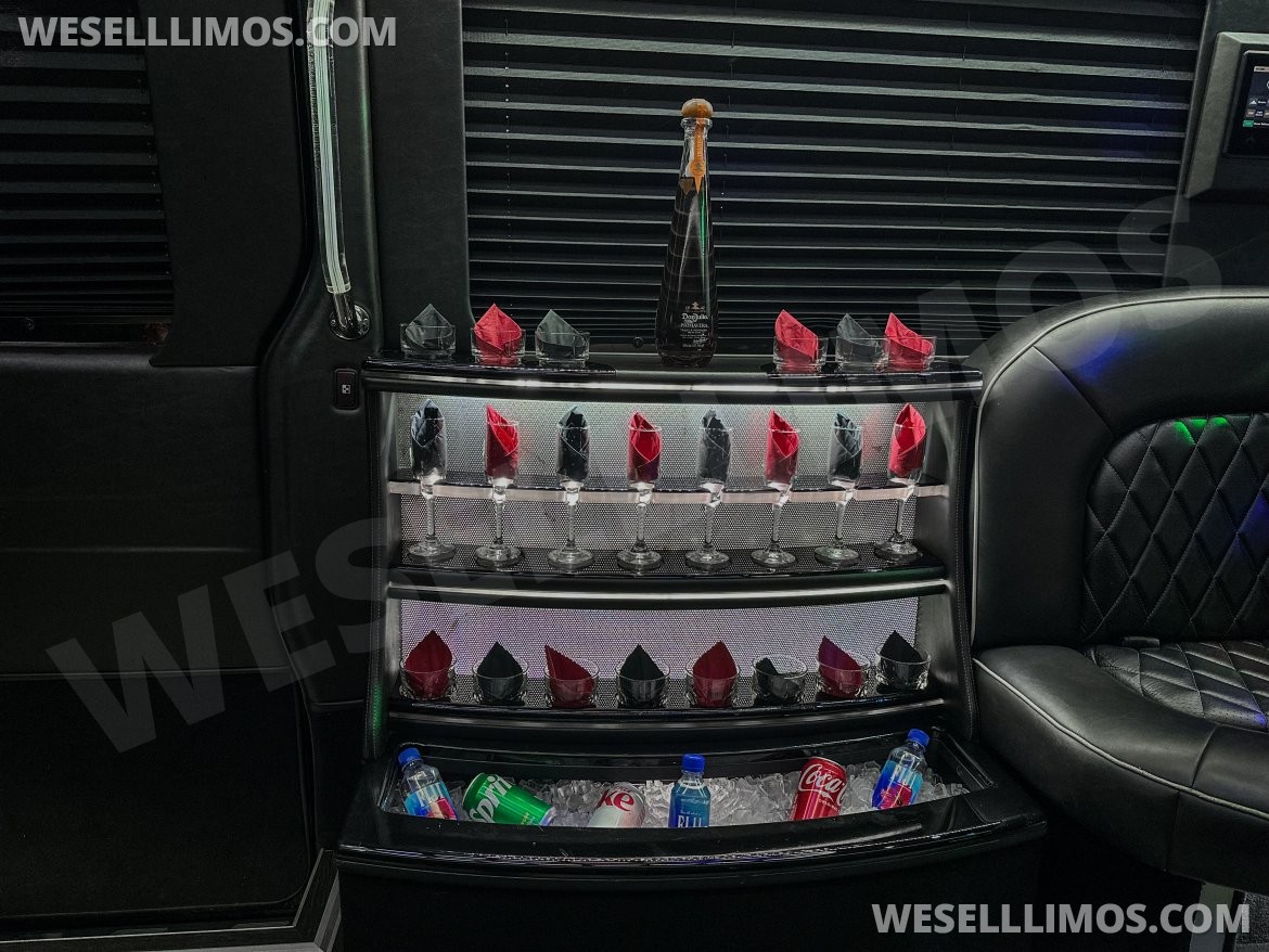 Sprinter for Sale in Miami, FL - Photo 3