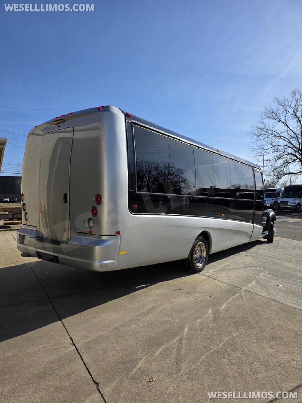 Limo Bus for Sale in Erie, PA - Photo 24