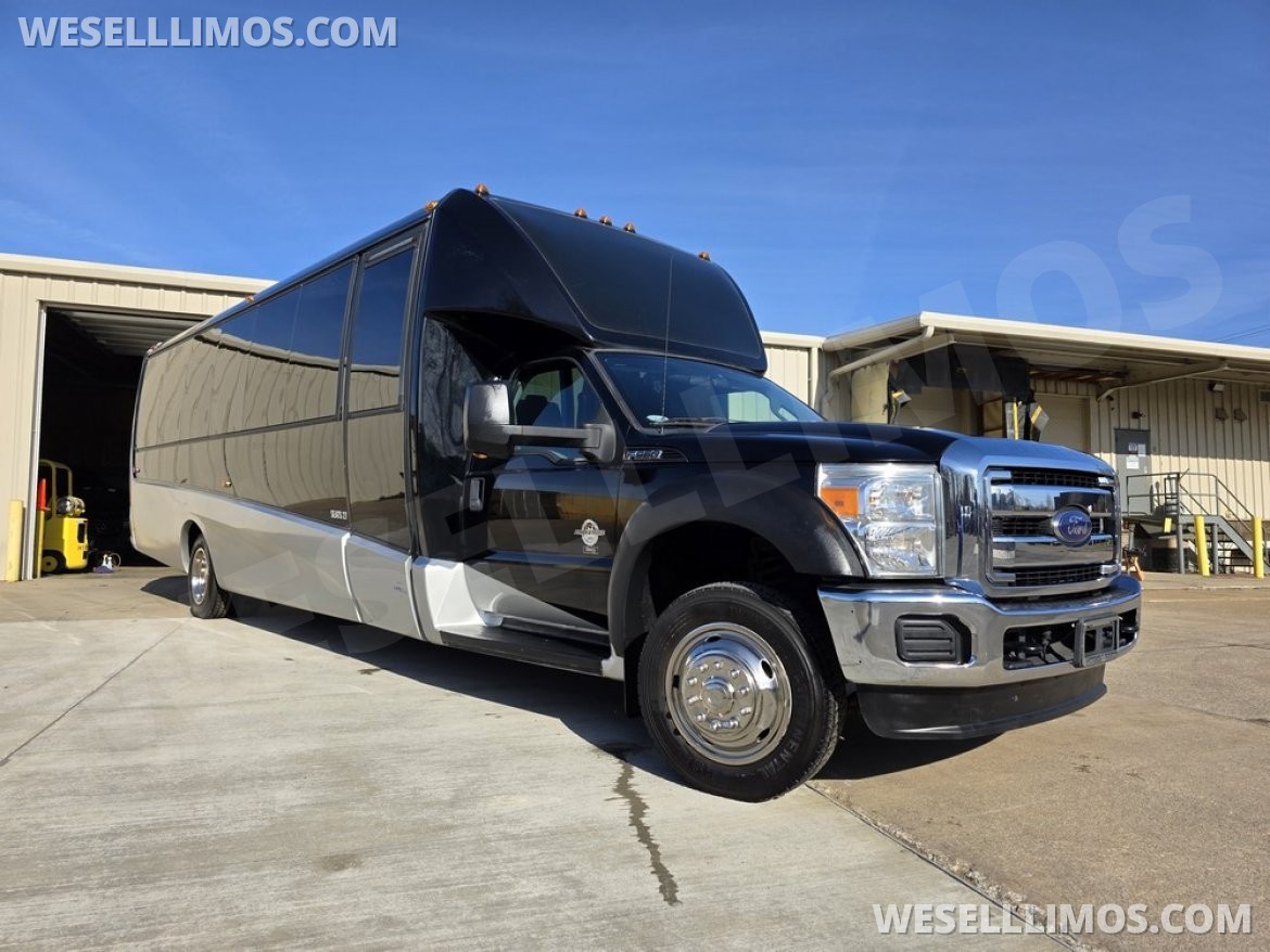 Limo Bus for Sale in Erie, PA - Photo 29
