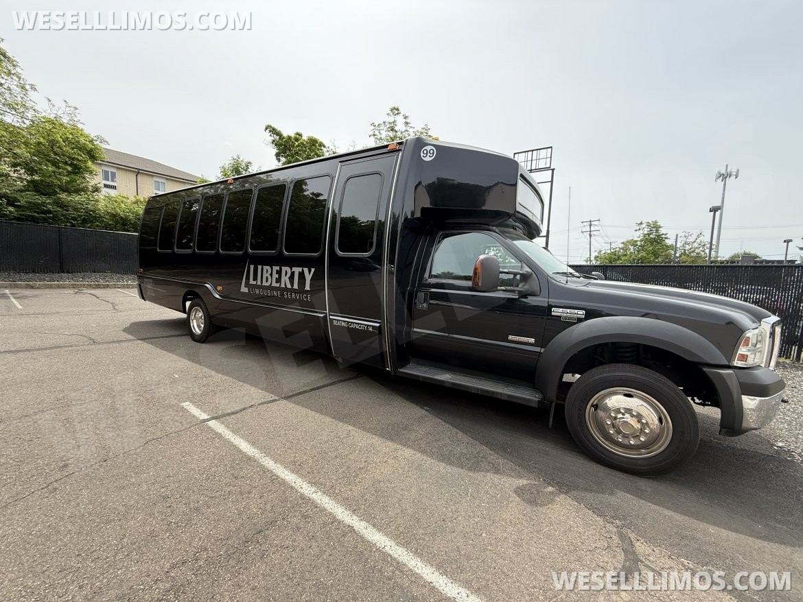 Limo Bus for Sale in Meriden, CT - Photo 4