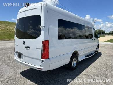 Family Cruiser Mercedes-Benz Sprinter  Van - Sprinter for Sale in Springfield, MO - Photo 10