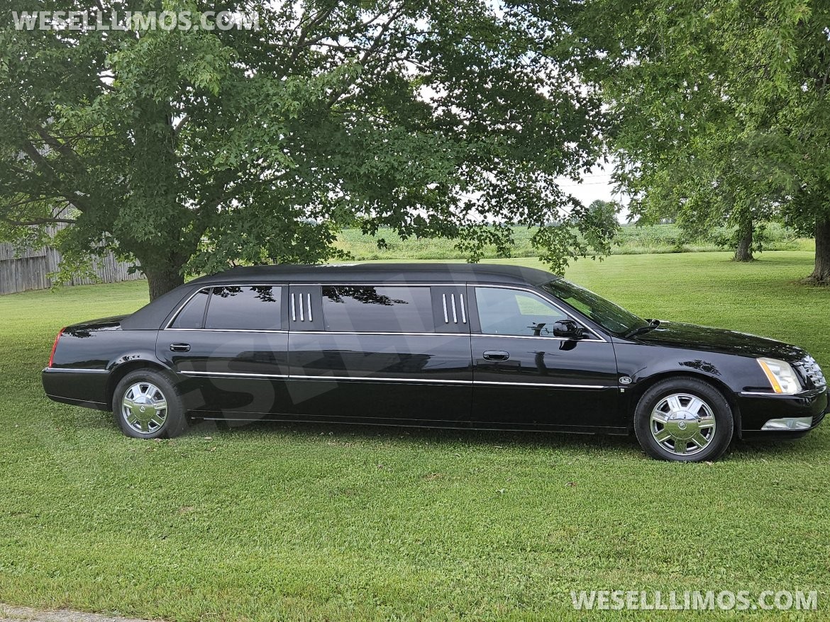 Limousine for Sale in Maysville, KY - Main Photo