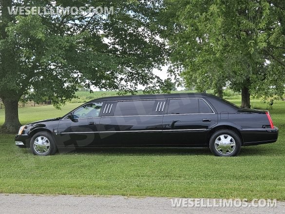2007 Cadillac DTS Limousine for Sale in Maysville, KY - Photo 2