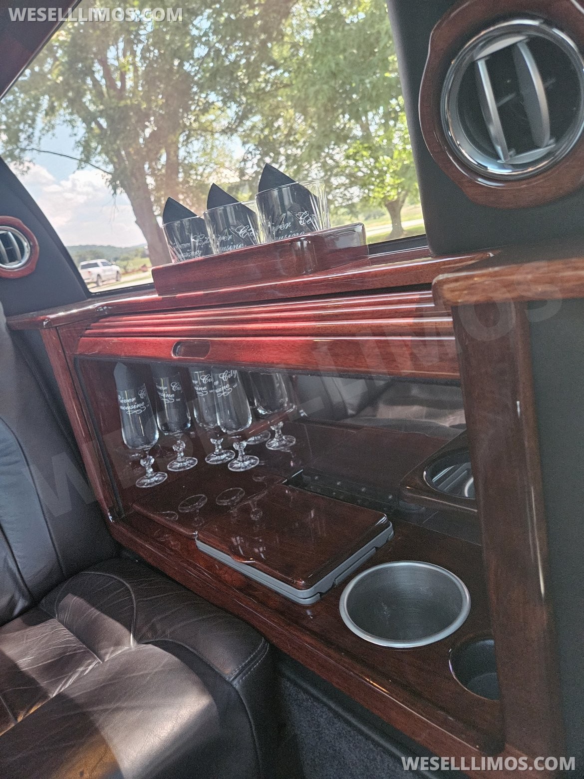Limousine for Sale in Maysville, KY - Photo 8
