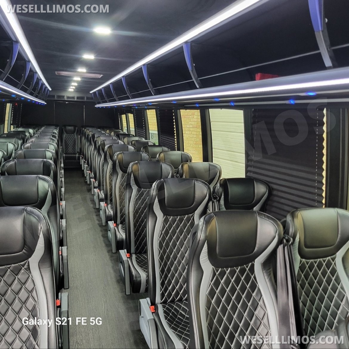 Executive Shuttle for Sale in Addison, IL - Main Photo