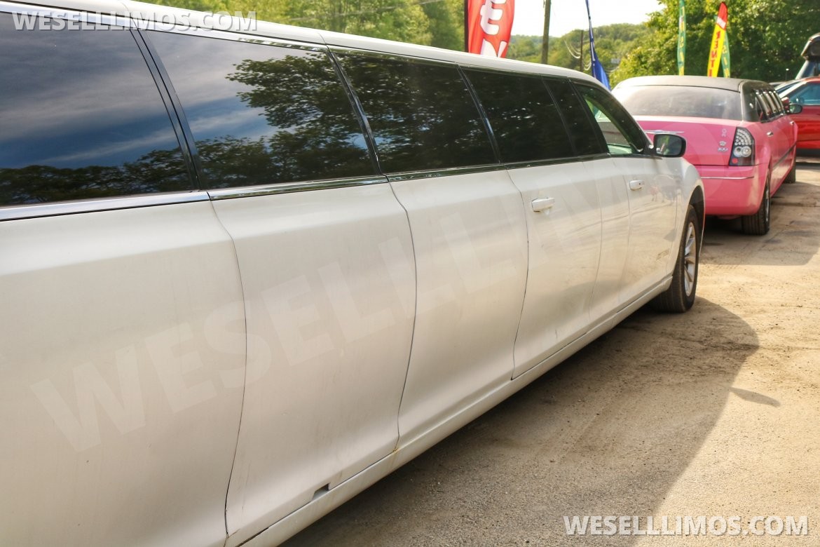Limousine for Sale in Swanzey, NH - Photo 6
