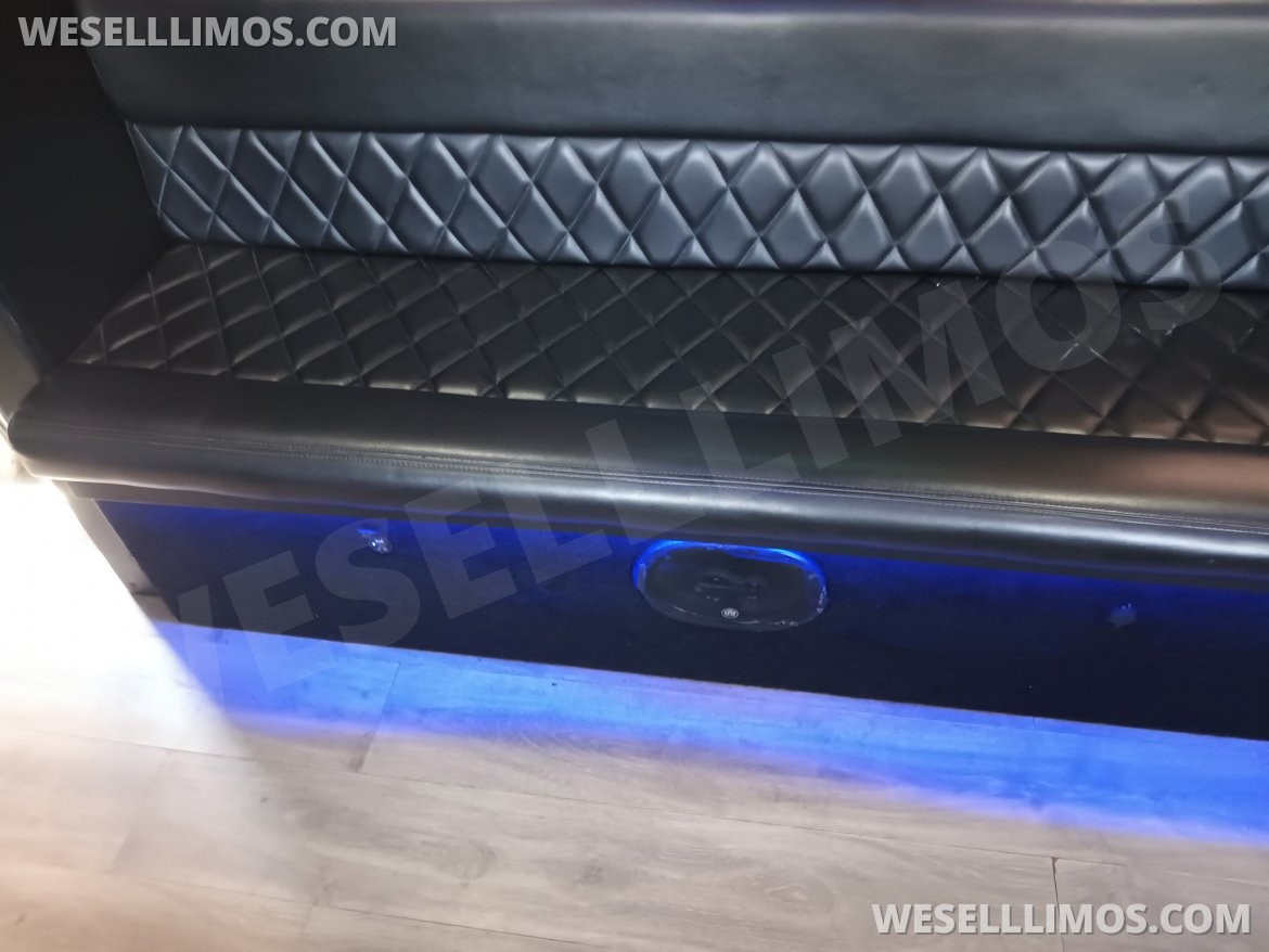 Limo Bus for Sale in Columbus, GA - Photo 6
