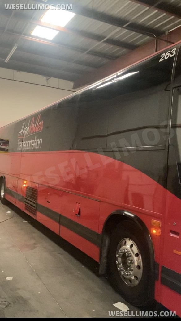 2007 Prevost X3-45 Limo Bus for Sale in Las Vegas, NV - Photo 2