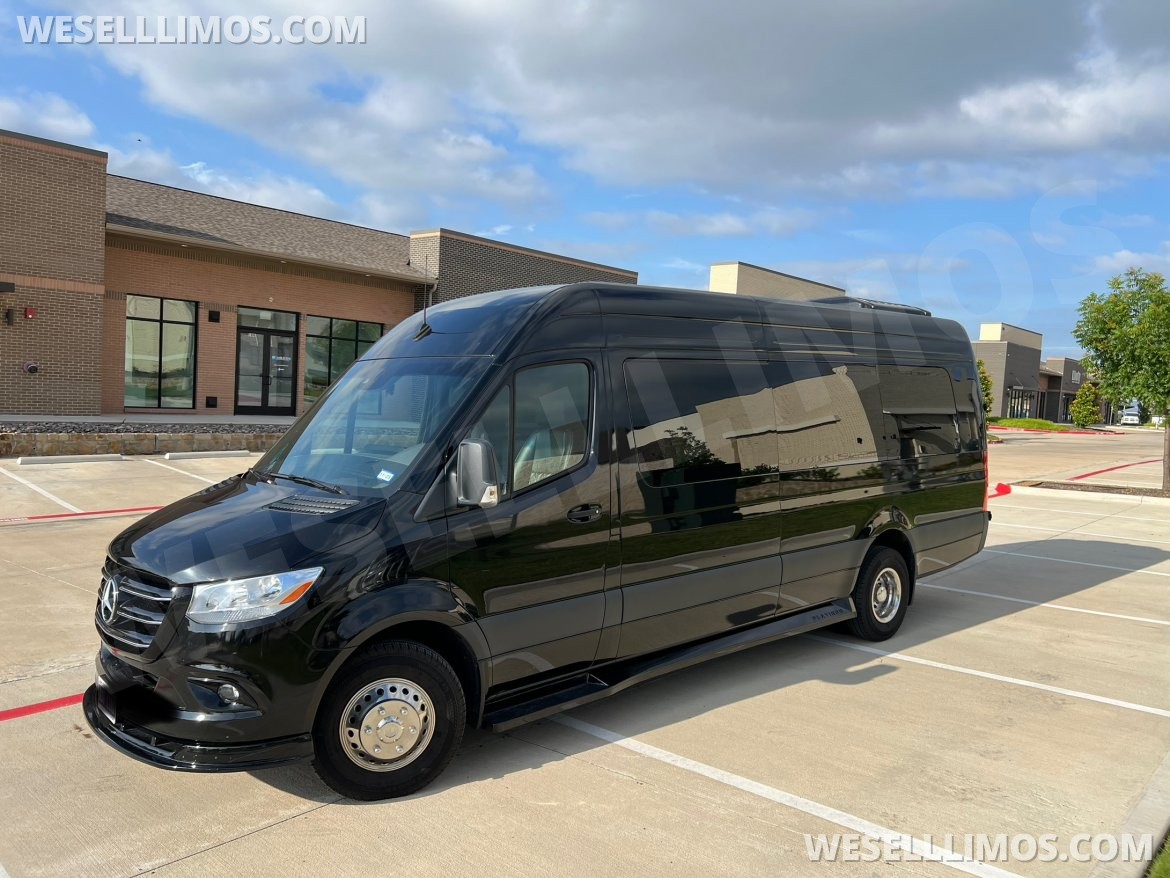 Limo Bus for Sale in Grapevine, TX - Photo 4