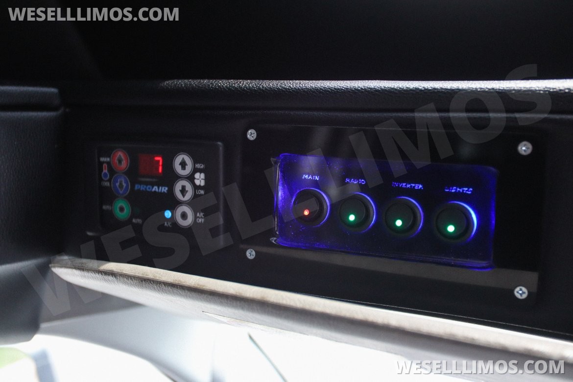 Limo Bus for Sale in Chantilly, VA - Photo 29