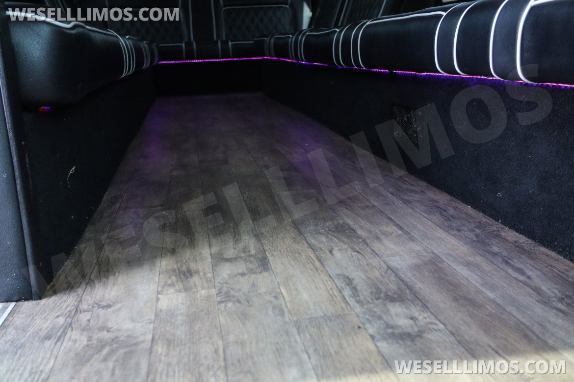 Limo Bus for Sale in Chantilly, VA - Photo 43