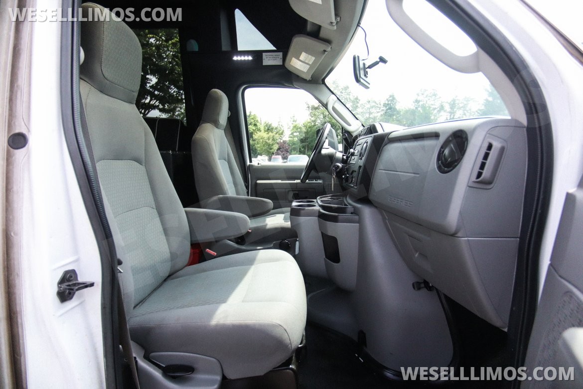 Limo Bus for Sale in Chantilly, VA - Photo 51
