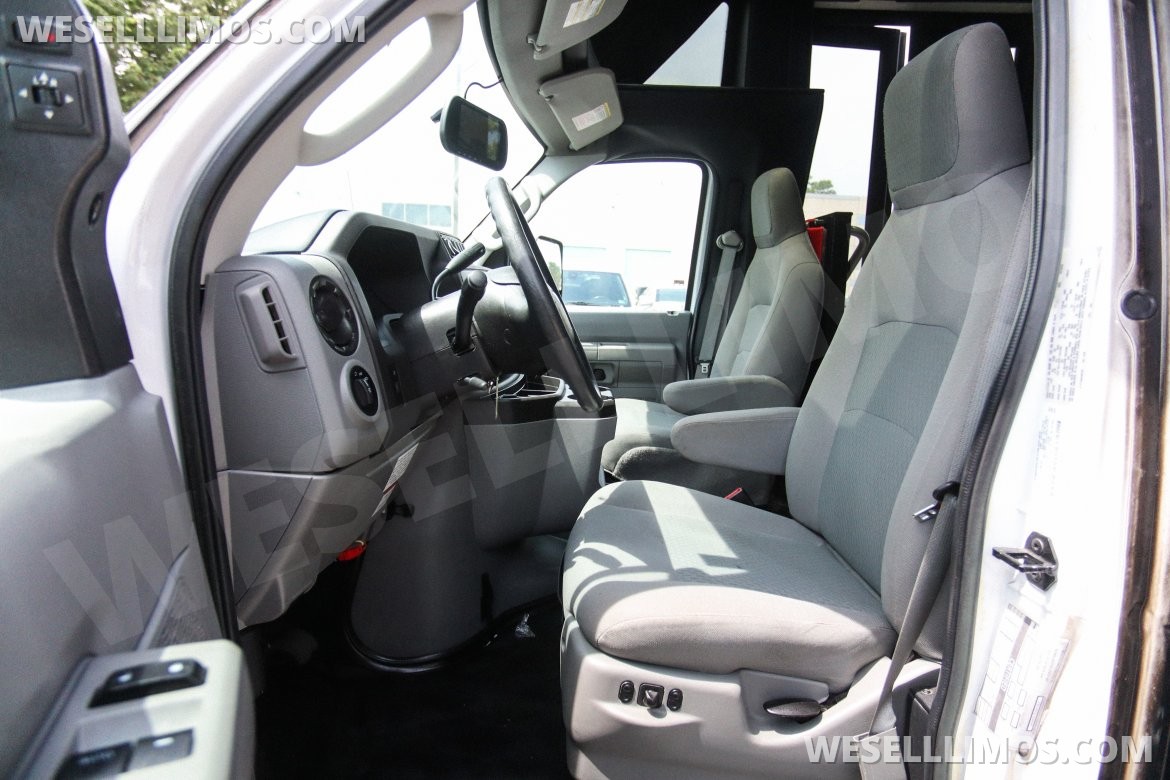 Limo Bus for Sale in Chantilly, VA - Photo 57