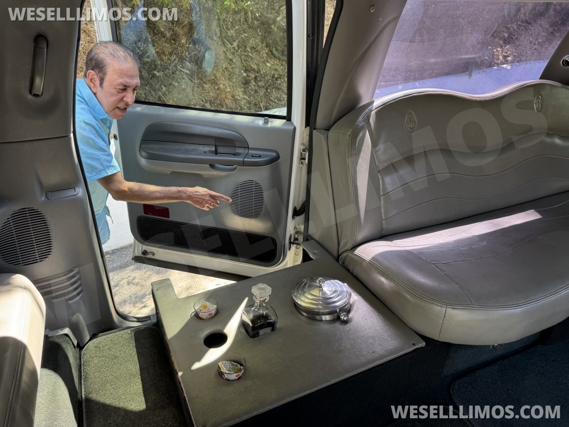 SUV Stretch for Sale in santa clarita, CA - Photo 30