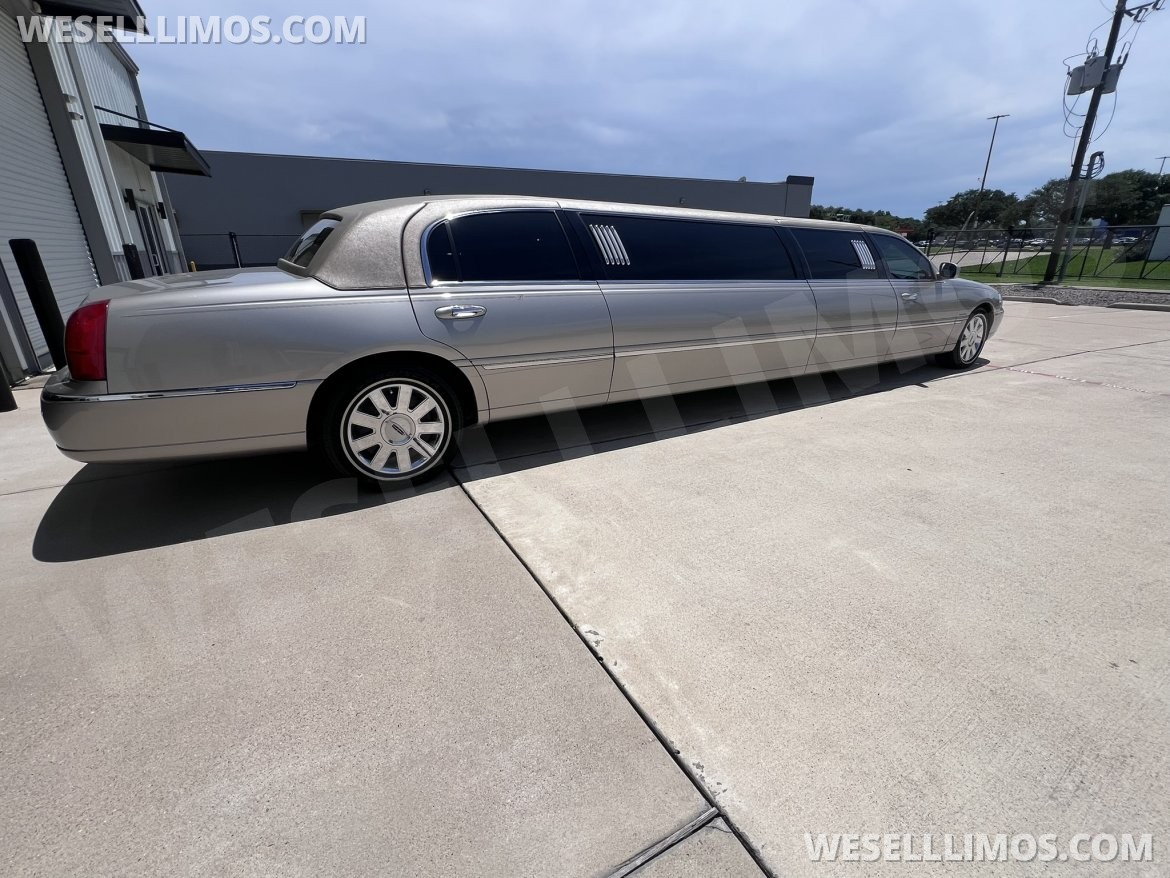 Limousine for Sale in Houston, TX - Photo 4