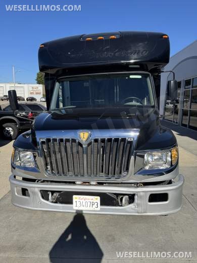 2014 International navistar diesel Limo Bus for Sale in Laguna Niguel, CA